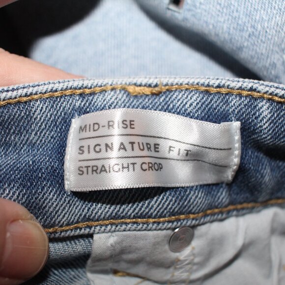 Lane Bryant Signiture Fit Straight Leg Crop Jean Embroidery and Rhinestone Sz 22 - Picture 8 of 13